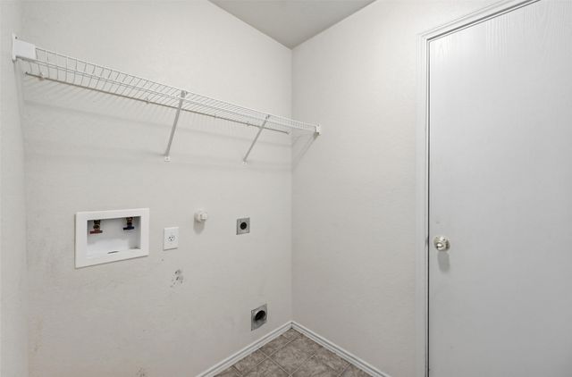 8118 York Beach Place, Arlington, TX 76002