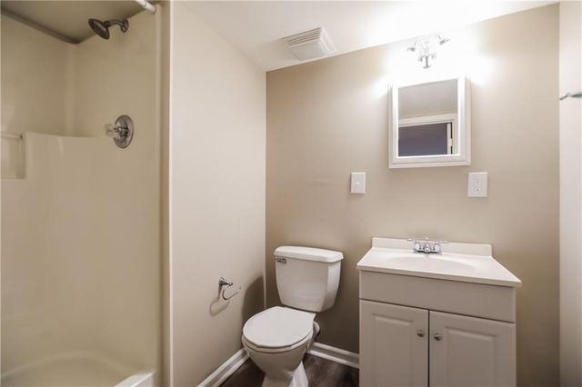 11302 Norton av Avenue, Kansas City, MO 64137