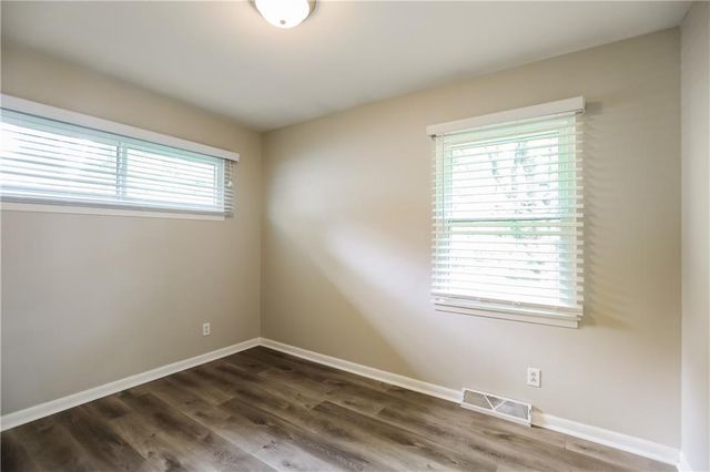 11302 Norton av Avenue, Kansas City, MO 64137