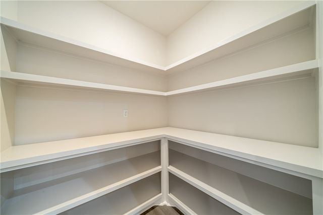 1518 Fenner Ranch Dr, Corpus Christi, TX 78415