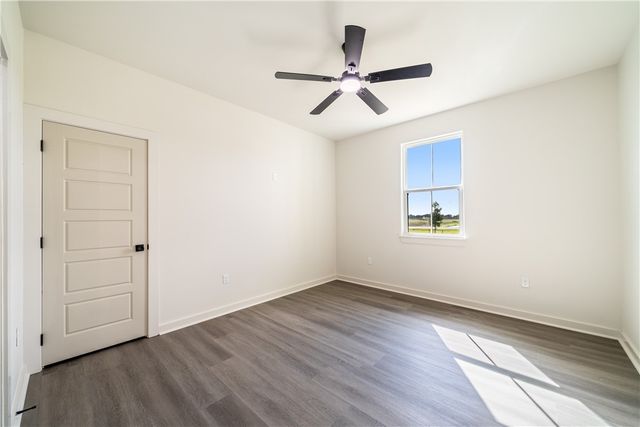 1518 Fenner Ranch Dr, Corpus Christi, TX 78415