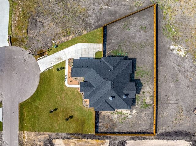 1518 Fenner Ranch Dr, Corpus Christi, TX 78415