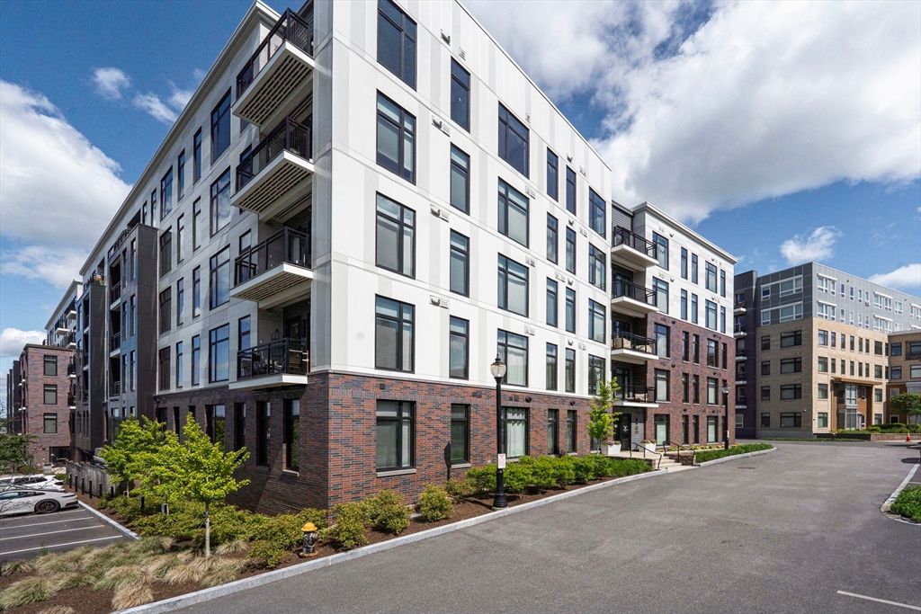 191 Washington St 524, Boston, MA 02135