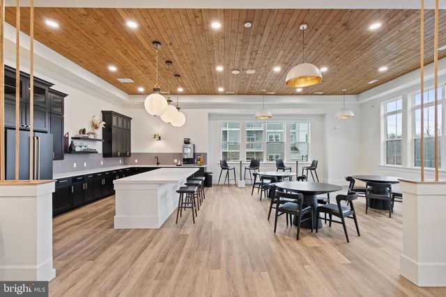 2020 SIENNA CT, Enola, PA 17025