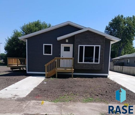 100 S Elmwood Ave Avenue, Sioux Falls, SD 57104