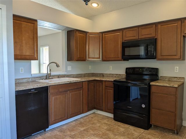 1020 STONECHAPEL COURT, Apopka, FL 32712