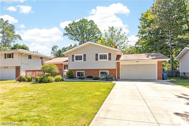 5051 Berkshire, North Olmsted, OH 44070