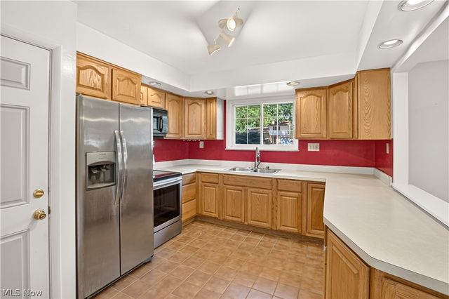 5051 Berkshire, North Olmsted, OH 44070