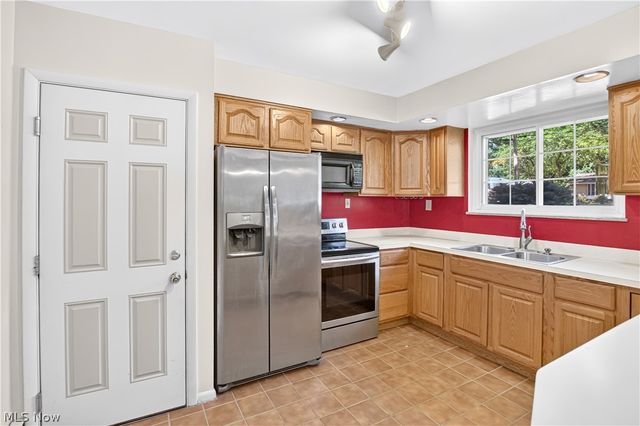 5051 Berkshire, North Olmsted, OH 44070
