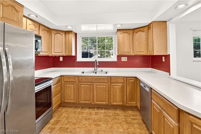 5051 Berkshire, North Olmsted, OH 44070