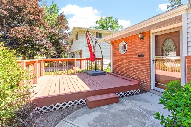 5051 Berkshire, North Olmsted, OH 44070