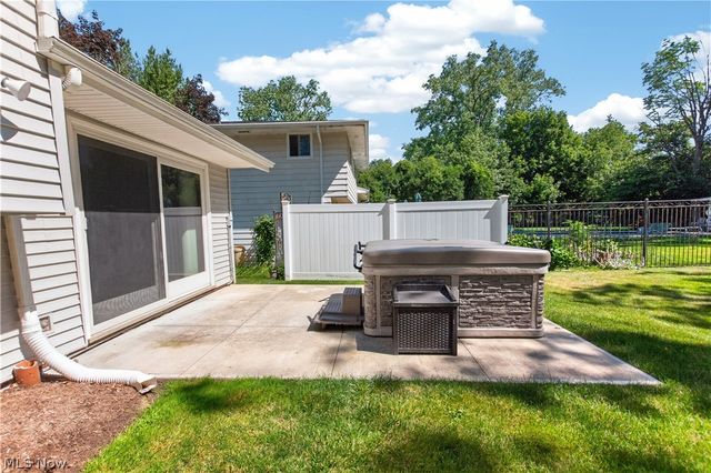 5051 Berkshire, North Olmsted, OH 44070