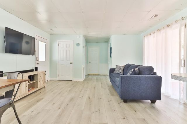 317 23rd Ave. N, North Myrtle Beach, SC 29582