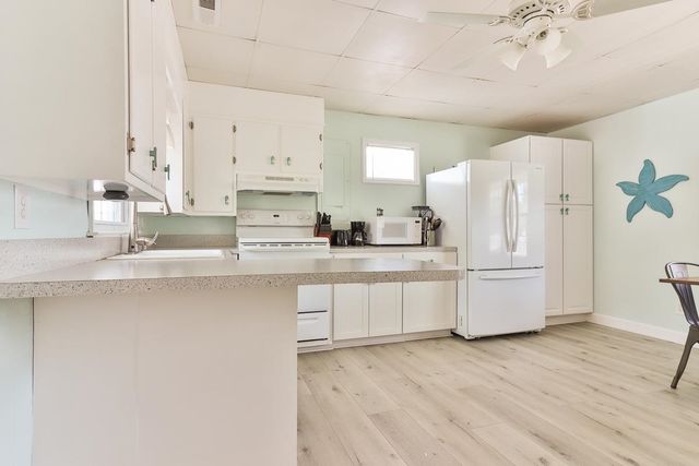 317 23rd Ave. N, North Myrtle Beach, SC 29582