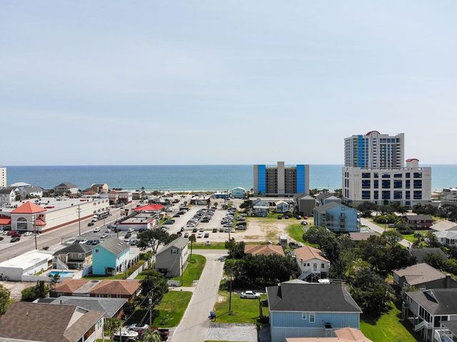 317 23rd Ave. N, North Myrtle Beach, SC 29582