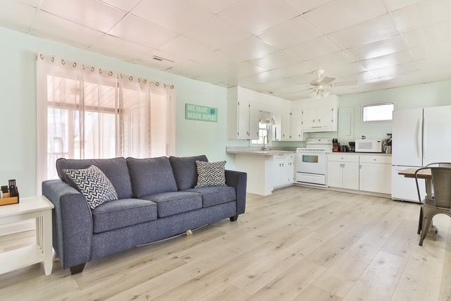 317 23rd Ave. N, North Myrtle Beach, SC 29582