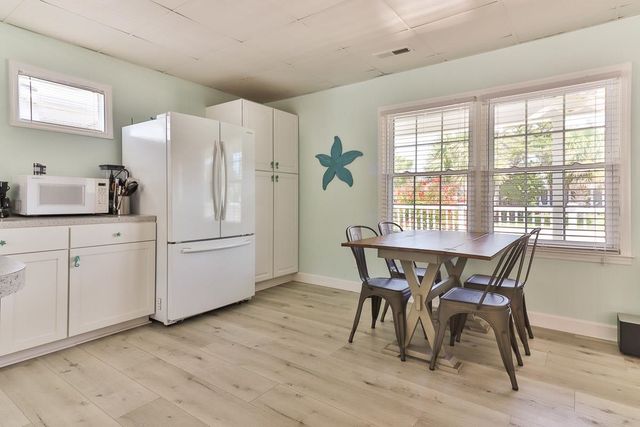 317 23rd Ave. N, North Myrtle Beach, SC 29582