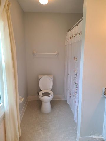 3755 Firestone Blvd, Pensacola, FL 32503