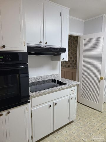 3755 Firestone Blvd, Pensacola, FL 32503