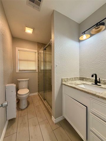 1214 W 5th Street, Freeport, TX 77541