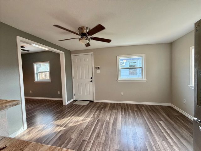 1214 W 5th Street, Freeport, TX 77541