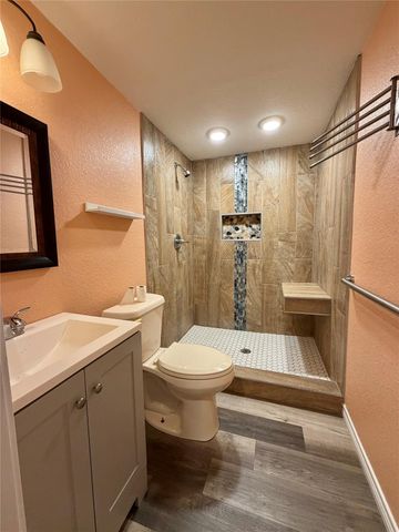 1214 W 5th Street, Freeport, TX 77541