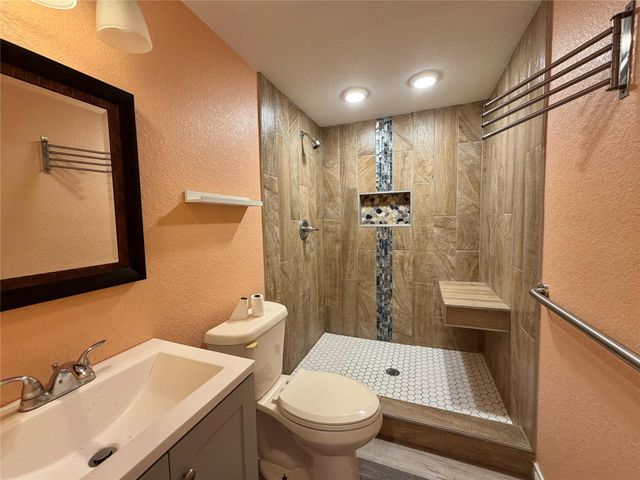 1214 W 5th Street, Freeport, TX 77541