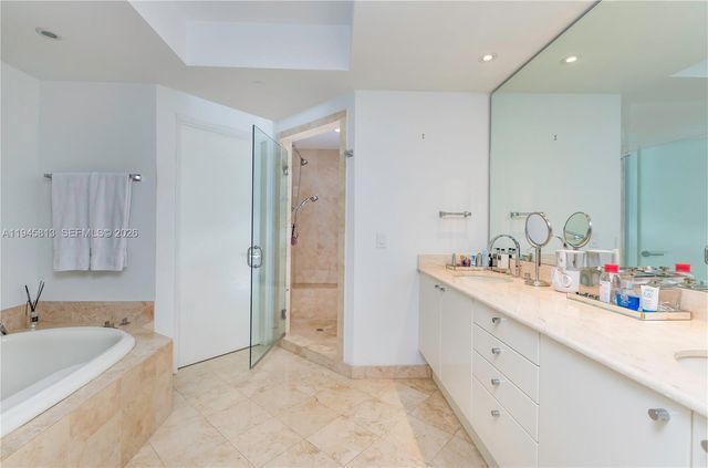 791 Crandon Blvd 1005, Key Biscayne, FL 33149