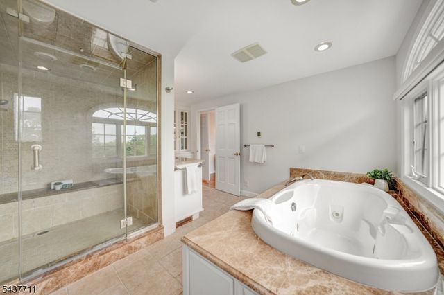 18 Kings Hill Ct, Summit City, NJ 07901