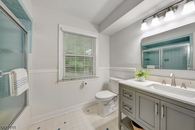 18 Kings Hill Ct, Summit City, NJ 07901