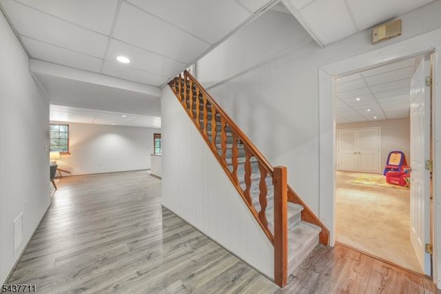 18 Kings Hill Ct, Summit City, NJ 07901