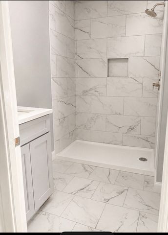 700 Bedford 1, Abington, MA 02351