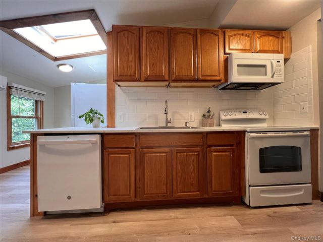 11 Church Street, Wallkill, NY 12589