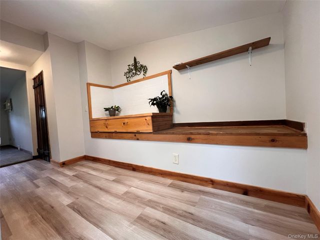 11 Church Street, Wallkill, NY 12589