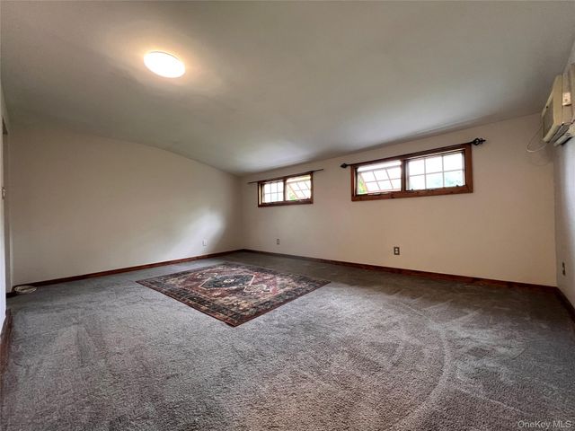 11 Church Street, Wallkill, NY 12589
