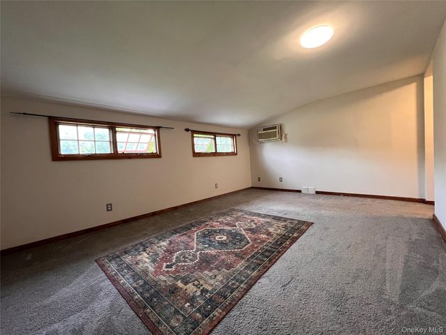 11 Church Street, Wallkill, NY 12589