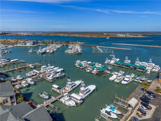 149 Mustang Island Estates Dr, Port Aransas, TX 78373