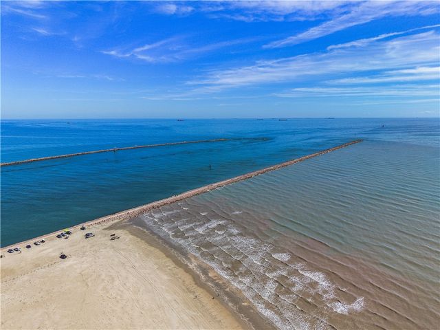 149 Mustang Island Estates Dr, Port Aransas, TX 78373