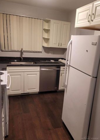 46101 Allenton Street, Macomb Twp, MI 48044