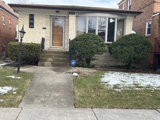 1625 N Oak Park Avenue, Chicago, IL 60707