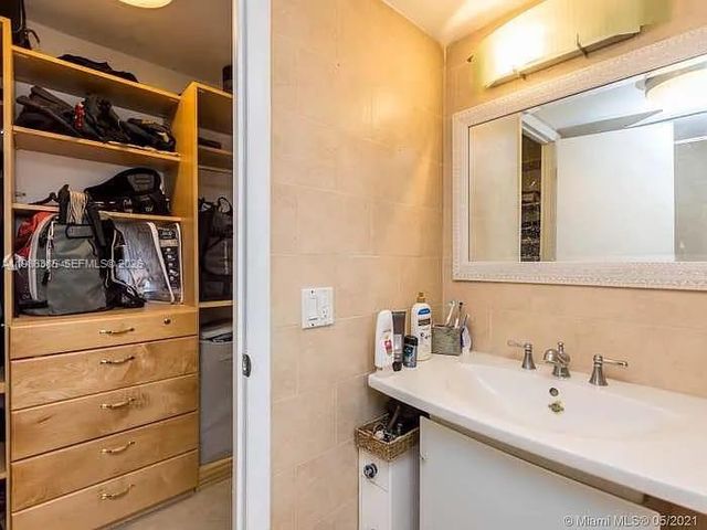 1615 West Ave 502, Miami Beach, FL 33139