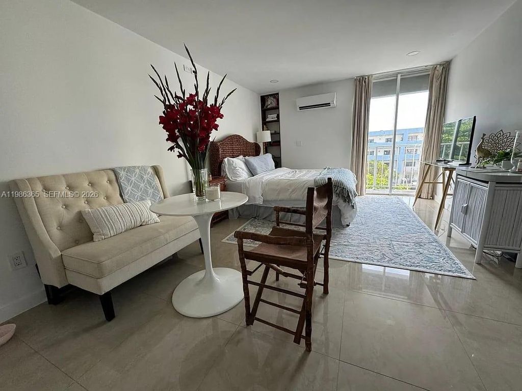 1615 West Ave 502, Miami Beach, FL 33139