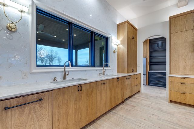 3516 Fairway Drive, Denton, TX 76226