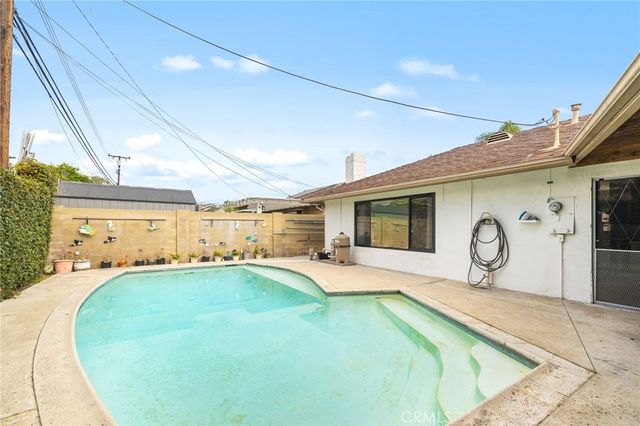 14571 Wakefield, Westminster, CA 92683