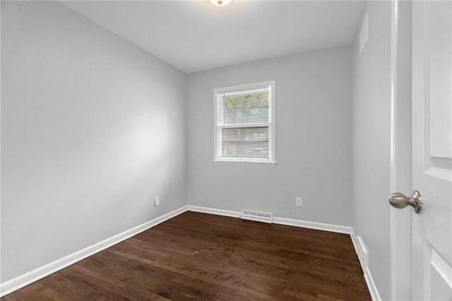717 S Sunset Drive, Olathe, KS 66061