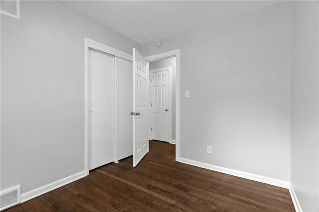 717 S Sunset Drive, Olathe, KS 66061