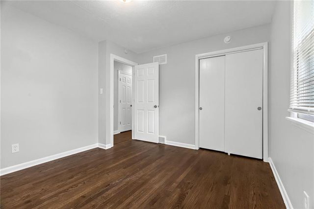 717 S Sunset Drive, Olathe, KS 66061