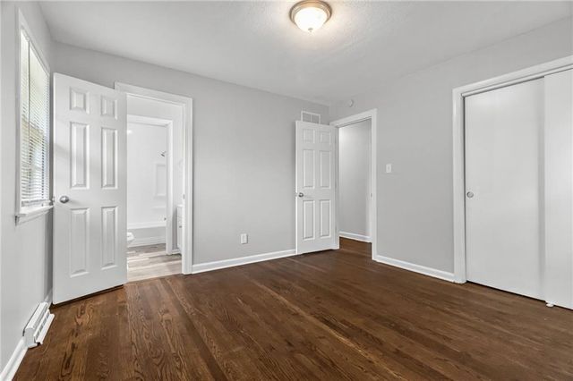 717 S Sunset Drive, Olathe, KS 66061