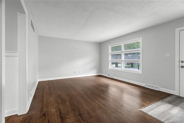 717 S Sunset Drive, Olathe, KS 66061
