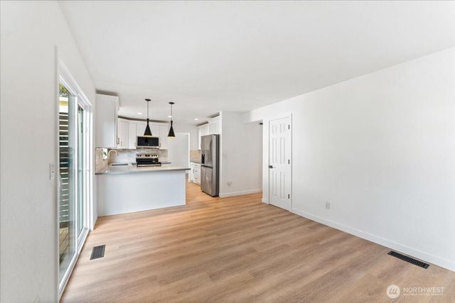 12324 SE 223rd Drive, Kent, WA 98031